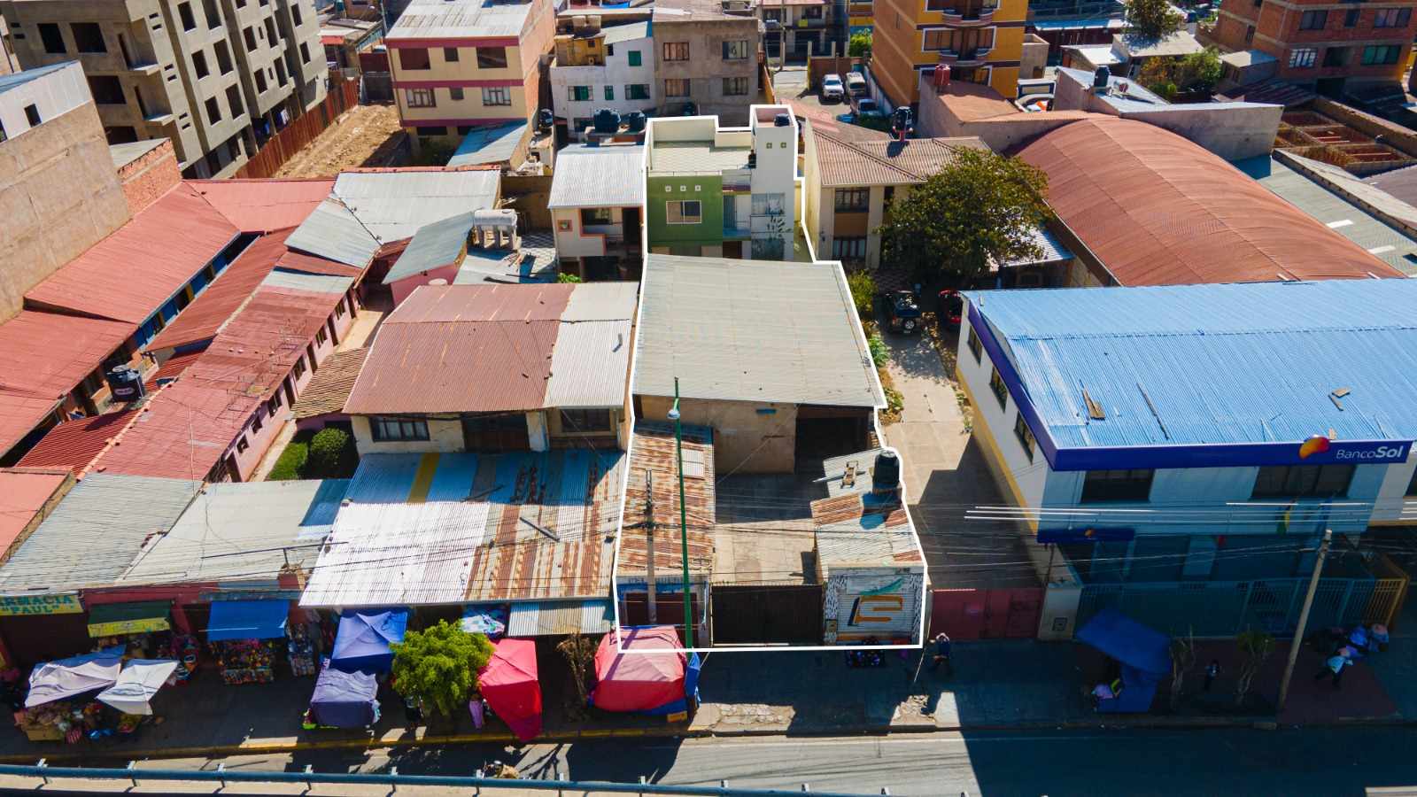 Casa en VentaAv. República - Y Av. 6 de agosto Sur 3 dormitorios 2 baños 2 parqueos Foto 22