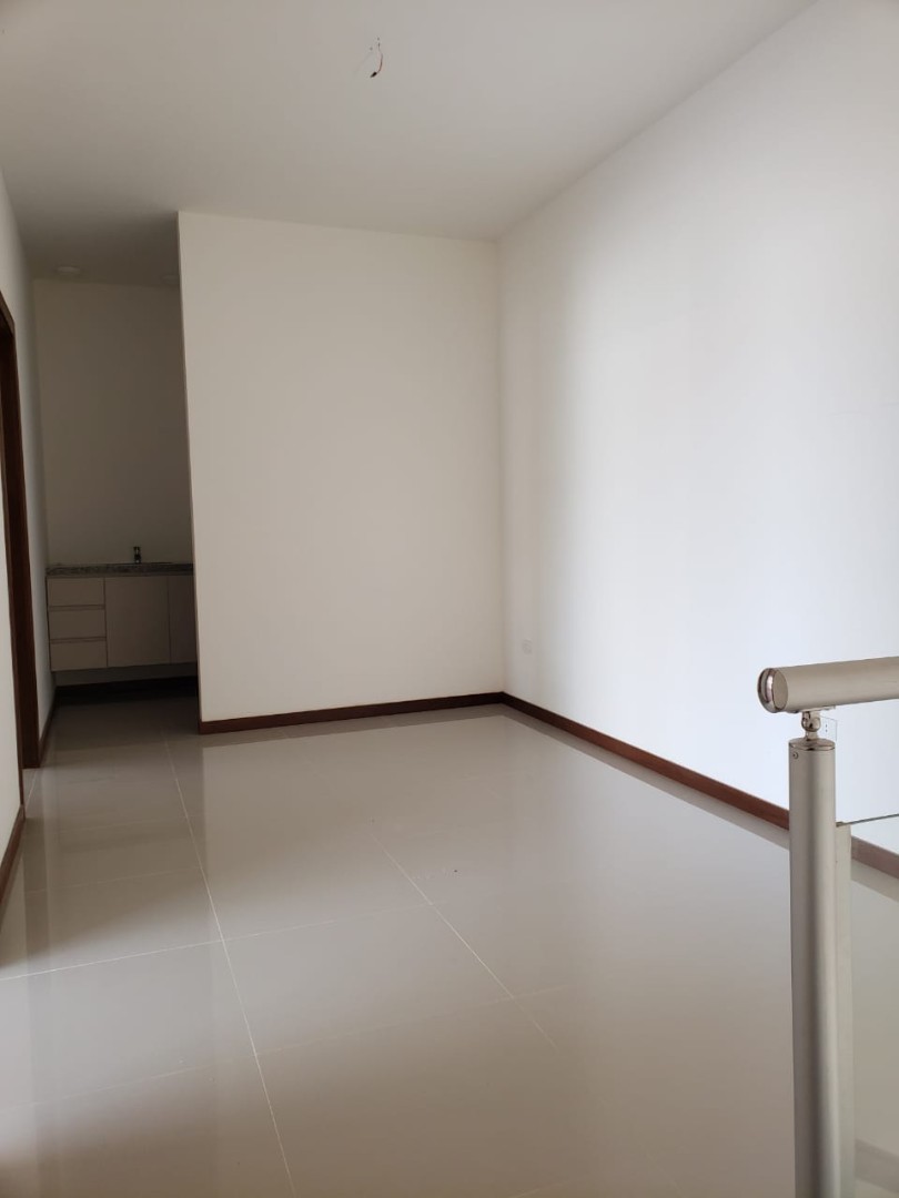 Casa en Entre 6to y 7mo anillo Oeste en Santa Cruz de la Sierra 3 dormitorios 3 baños 2 parqueos Foto 5