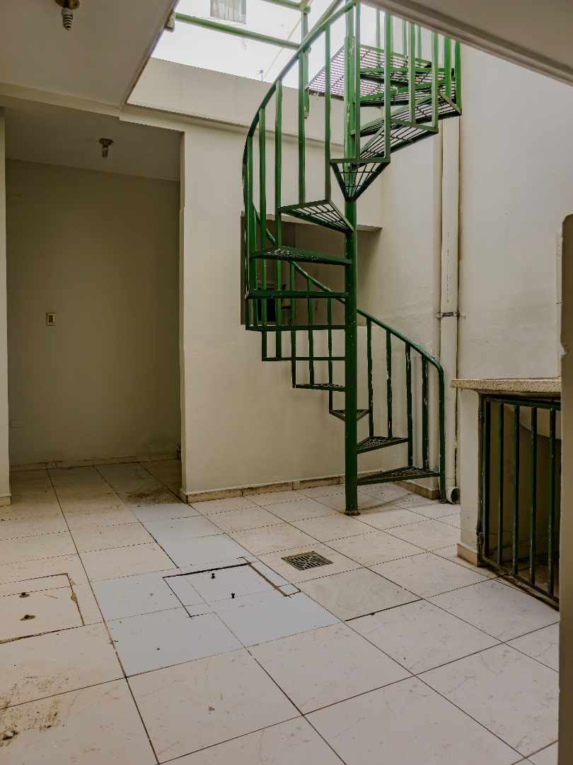 Casa en Entre 1er y 2do anillo Norte en Santa Cruz de la Sierra 4 dormitorios 4 baños 3 parqueos Foto 28