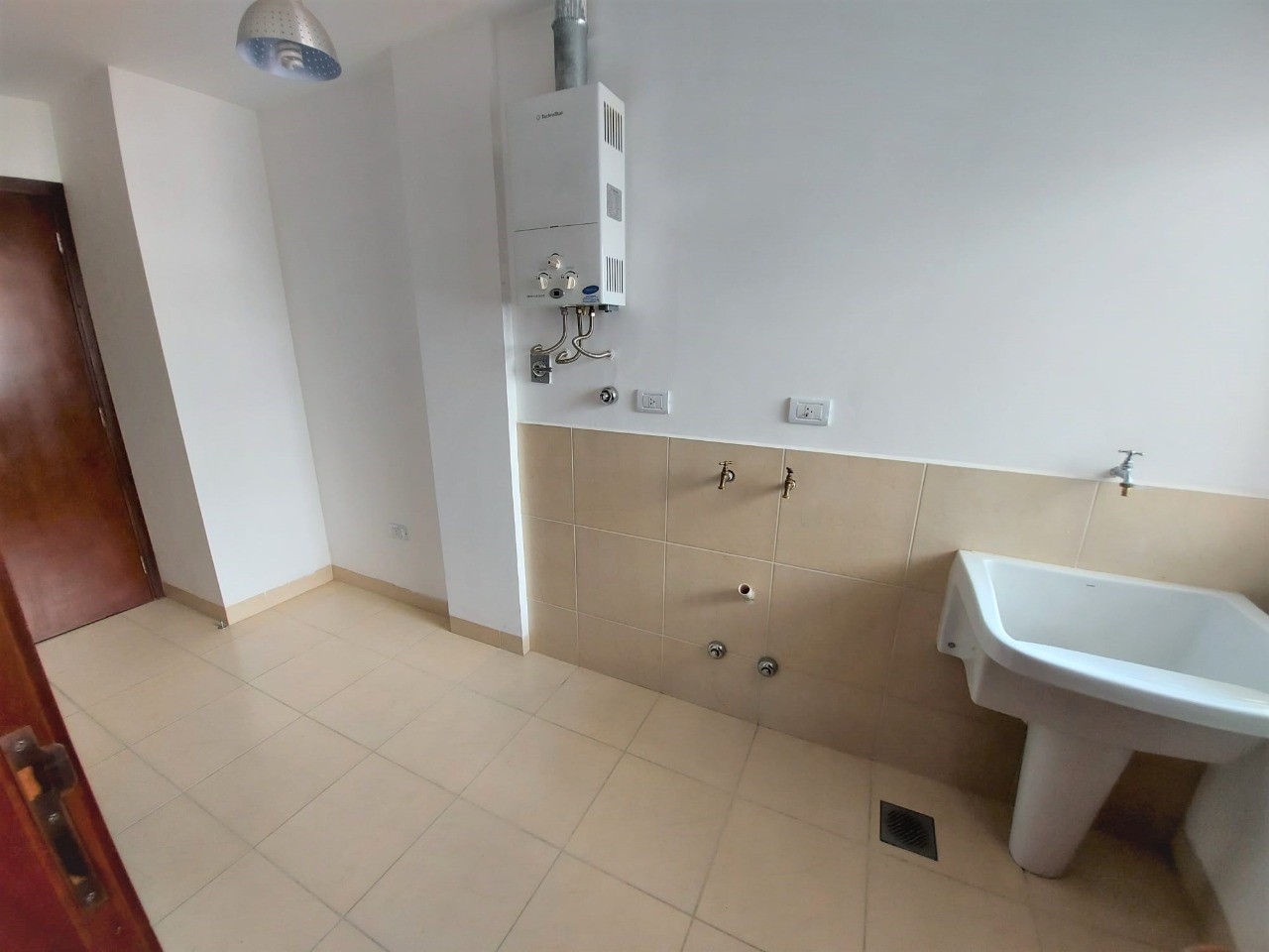 En Alquiler a Bs 5,200 Foto 5