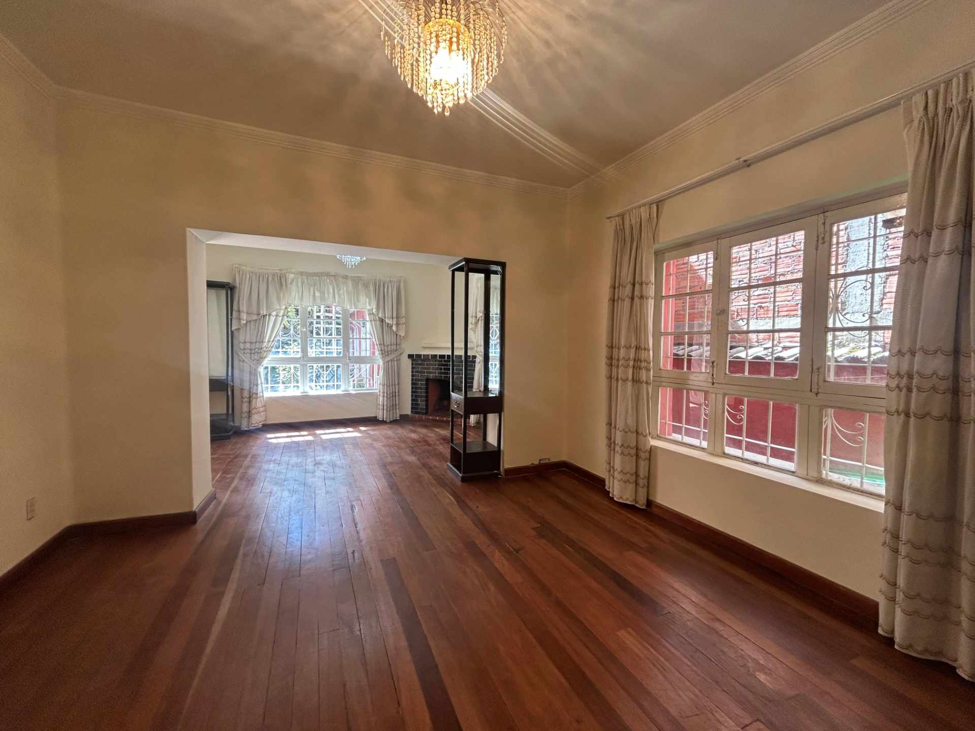 Casa en Miraflores en La Paz 3 dormitorios 3 baños 1 parqueos Foto 5