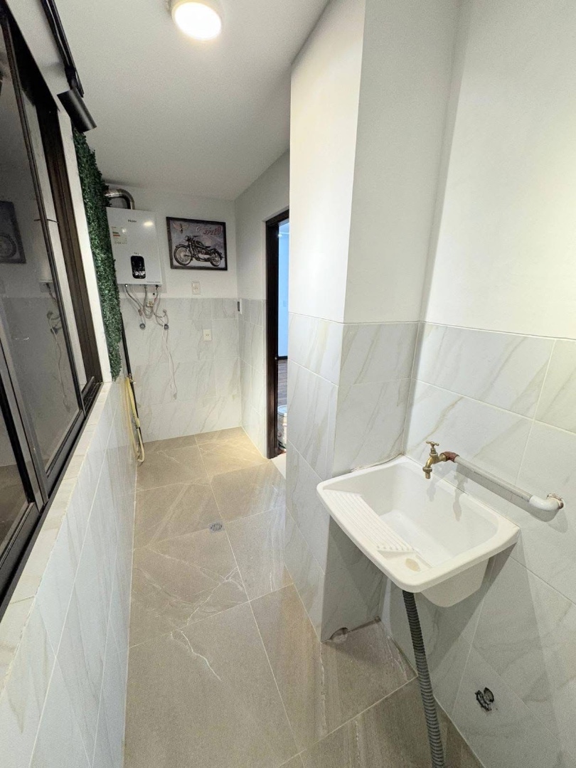 Departamento en AlquilerIRPAVI C/3 2 dormitorios 3 baños 1 parqueos Foto 2