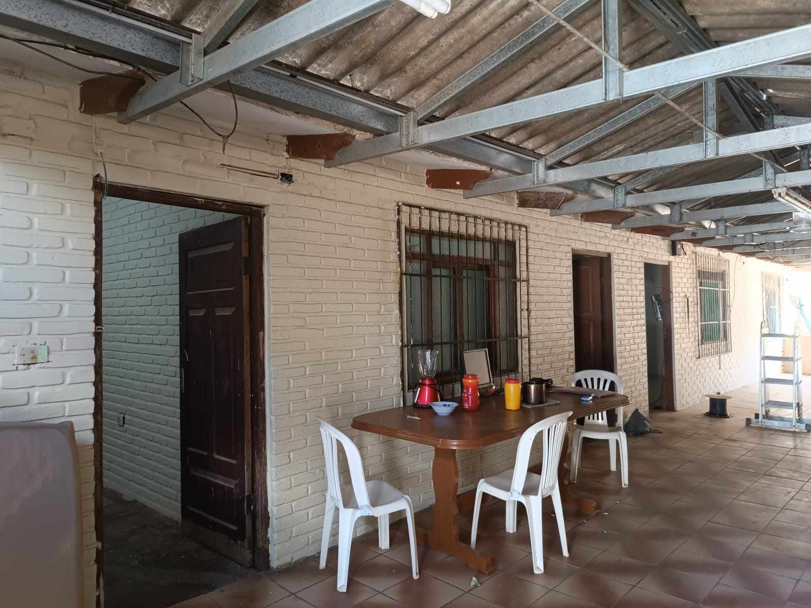 Casa en VentaEn Venta Casa Comercial a 2 Cuadras de Av. Doble Vía a Cotoca (entre 5to y 6to anillo) Foto 7
