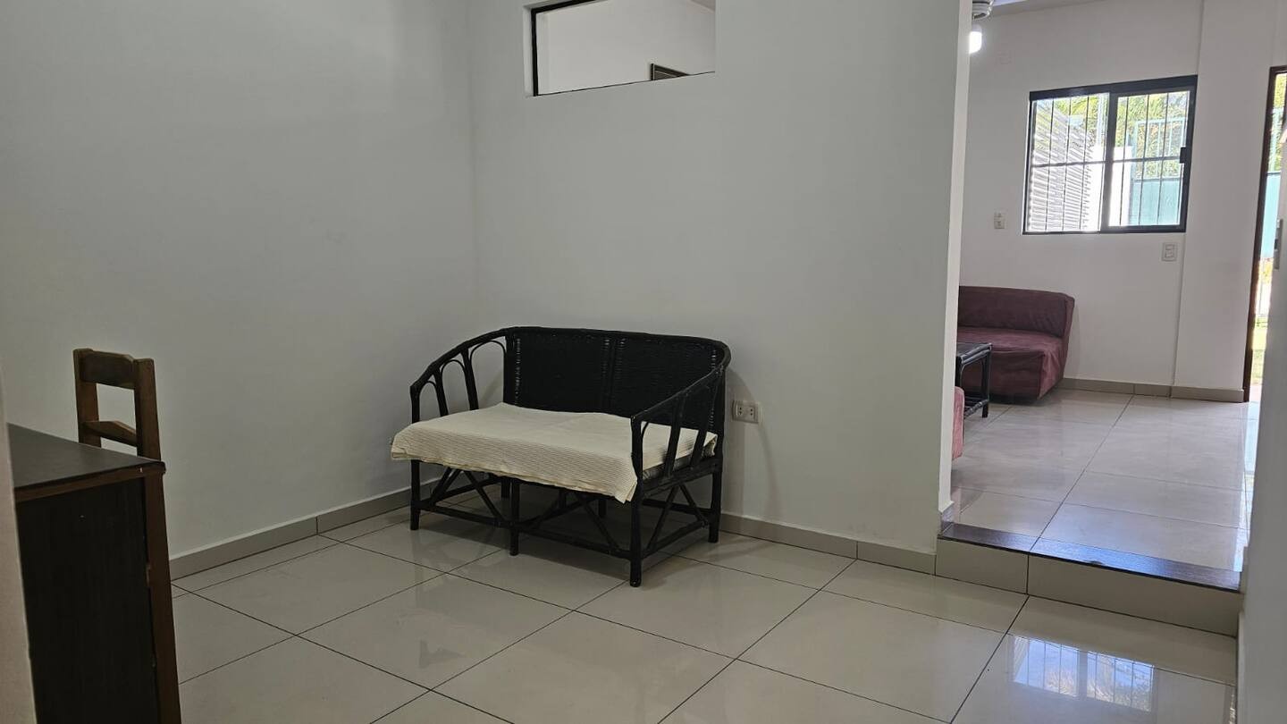 Casa En el Urubo hermosa casa de 1 planta de 2 dorm + escritorio Foto 11