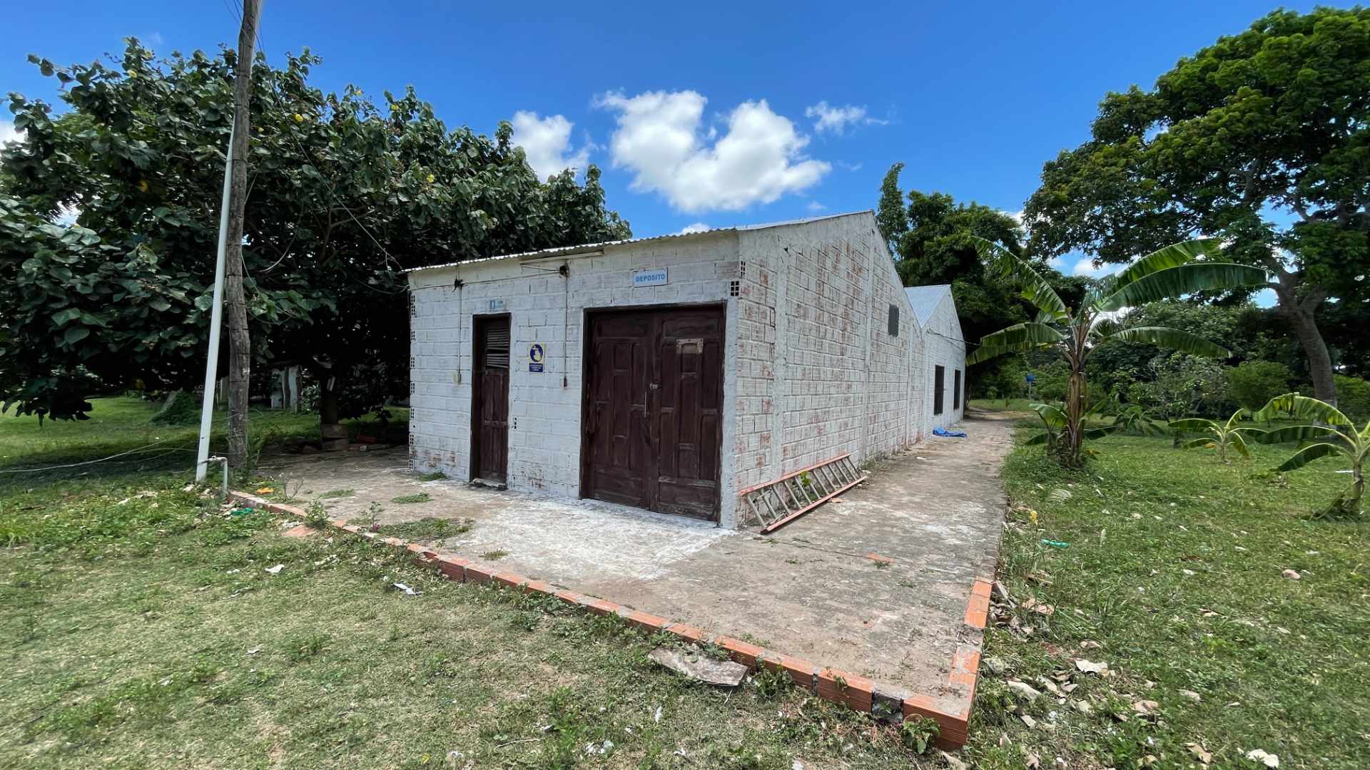 Quinta propiedad agrícola en VentaGRANJA LISTA PARA PRODUCIR -  EN VENTA - COTOCA - 8000m² -  3 dormitorios 2 baños 10 parqueos Foto 10