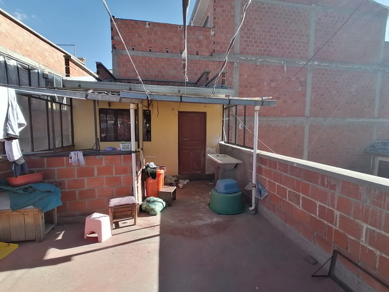 Casa en El Tejar en La Paz 23 dormitorios 2 baños  Foto 1