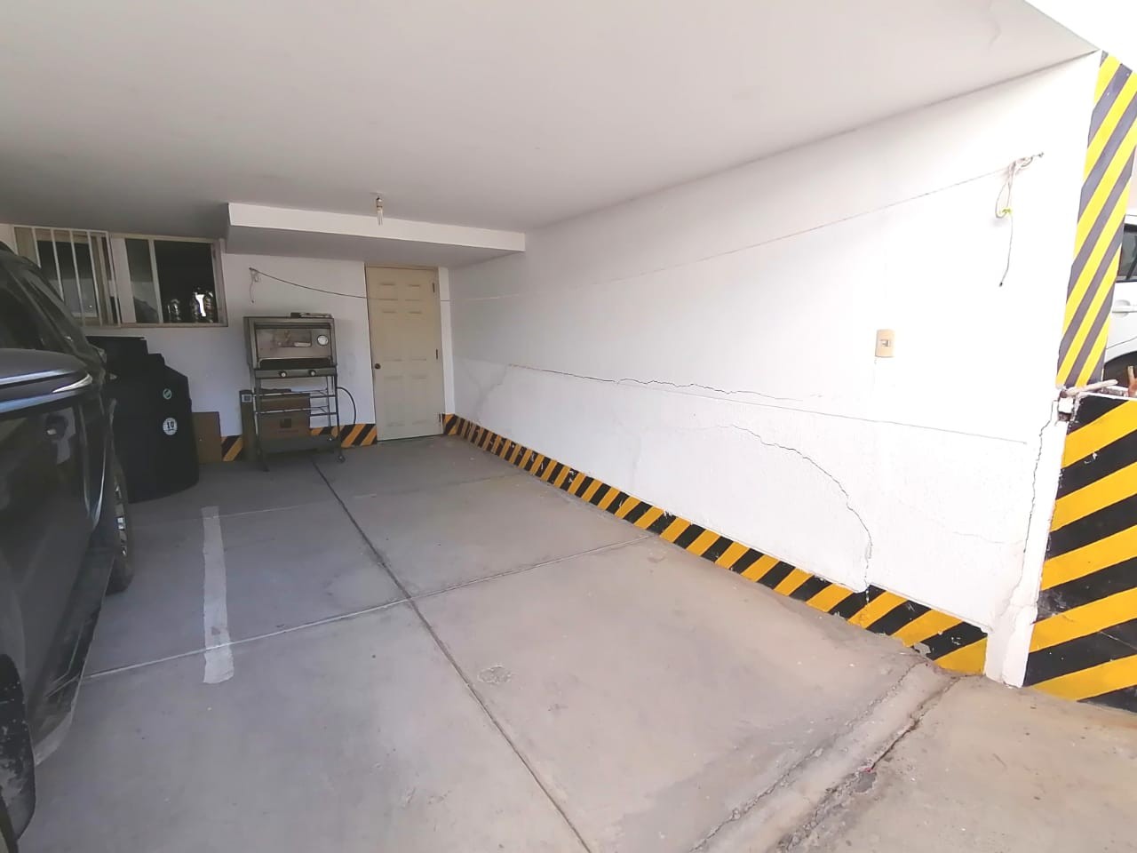 Departamento en VentaDE OCASIÓN!!!  DPTO.   DUPEX  180 mtrs A. AUQUISAMAÑA 3 dormitorios 3 baños 1 parqueos Foto 2