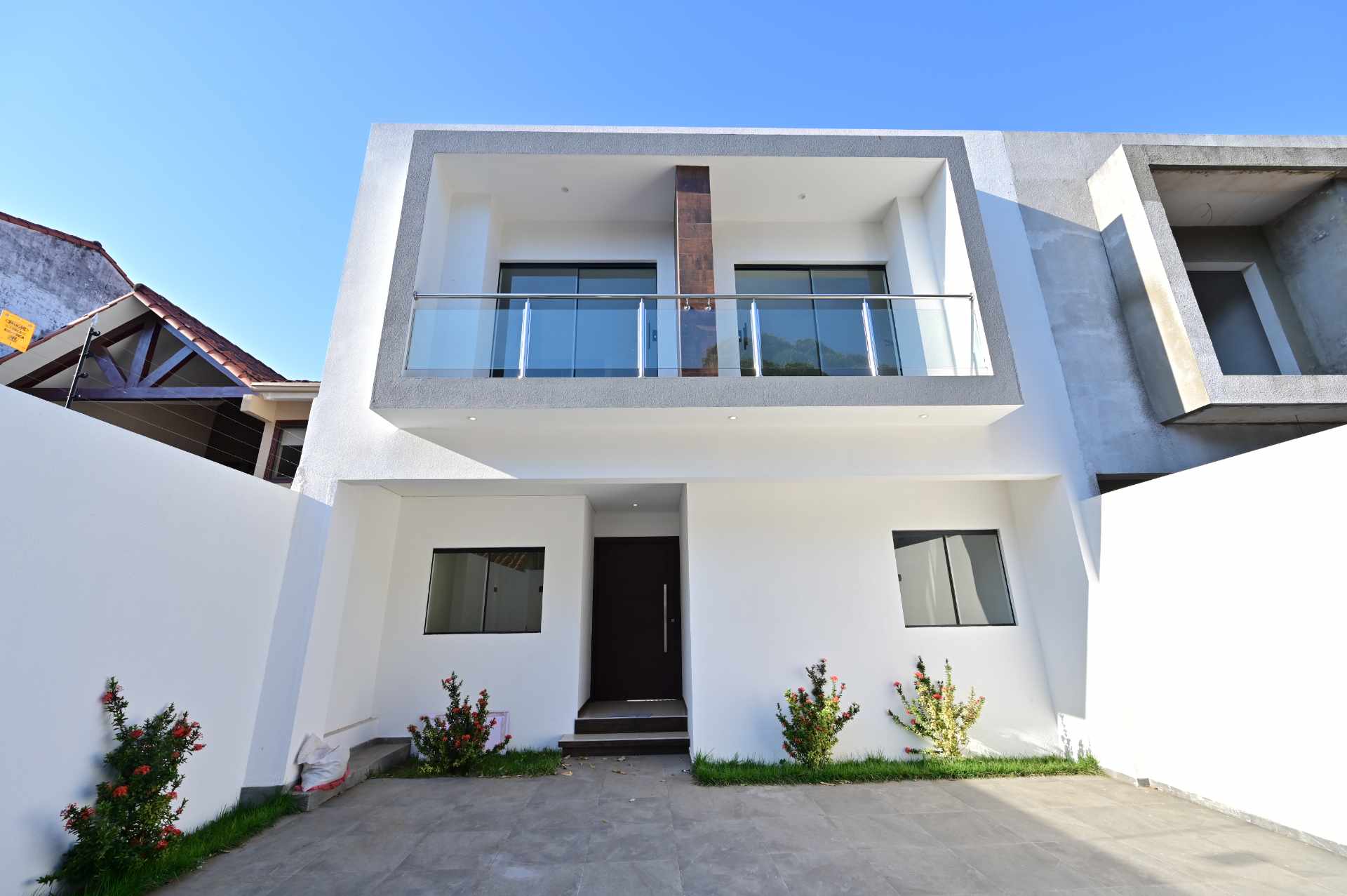 En Venta a $us 450,800 Foto 2