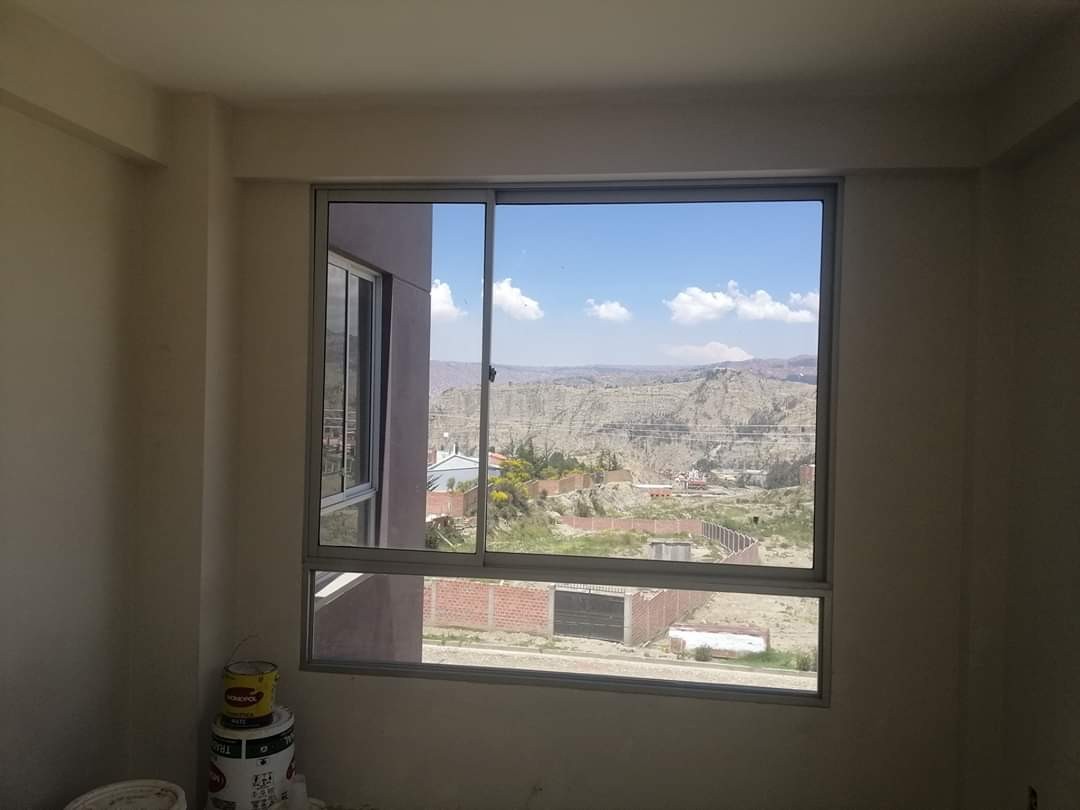 Casa en Achumani en La Paz 4 dormitorios 5 baños 2 parqueos Foto 11