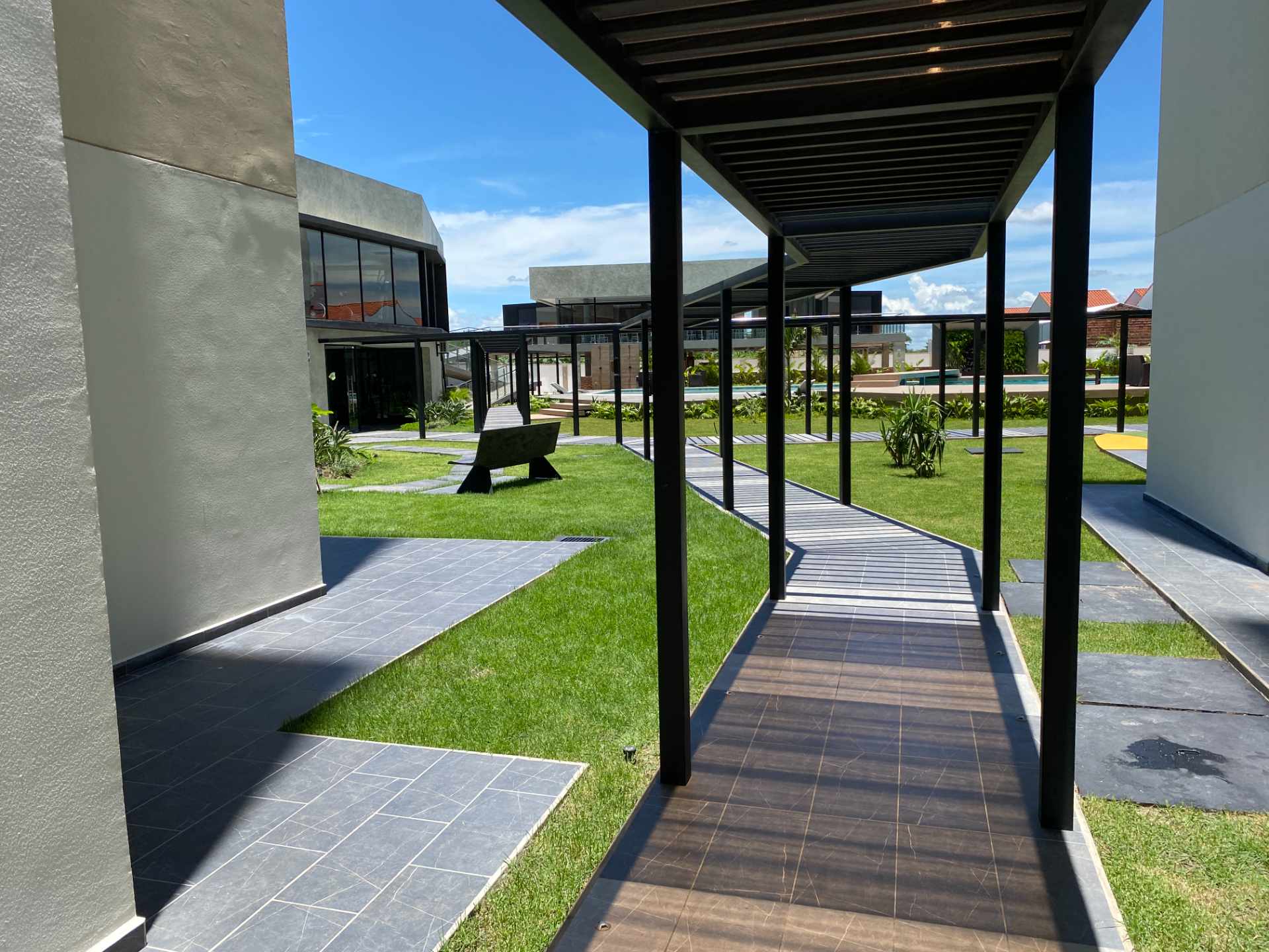 Departamento en Entre 7mo y 8vo anillo Norte en Santa Cruz de la Sierra 3 dormitorios 2 baños 1 parqueos Foto 10