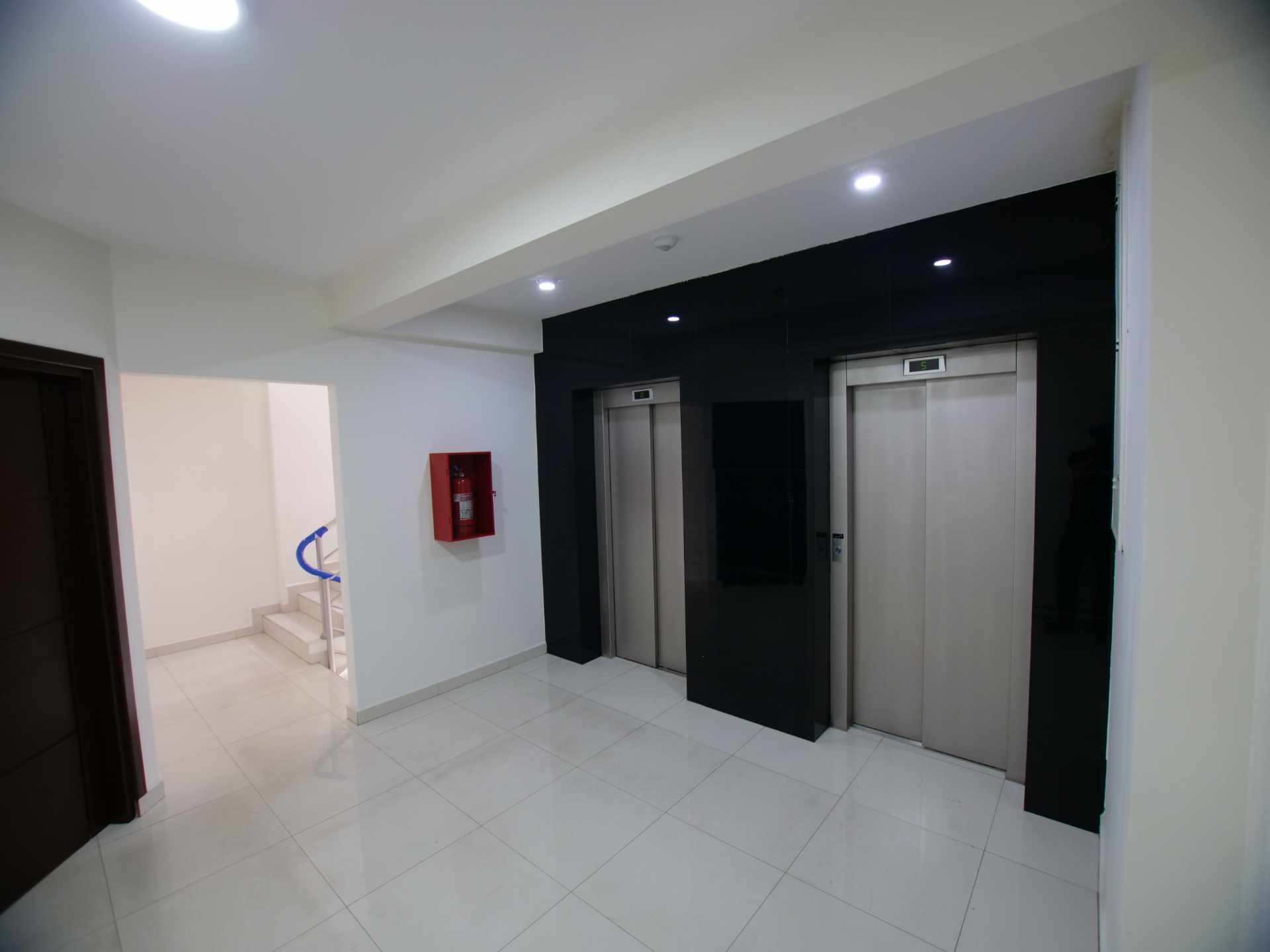 Departamento en Las Cuadras en Cochabamba 4 dormitorios 4 baños 1 parqueos Foto 1