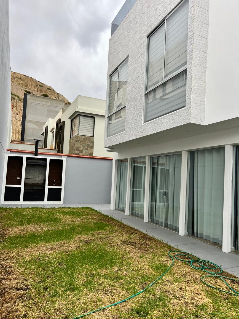 En Venta a $us 315,000 Foto 2