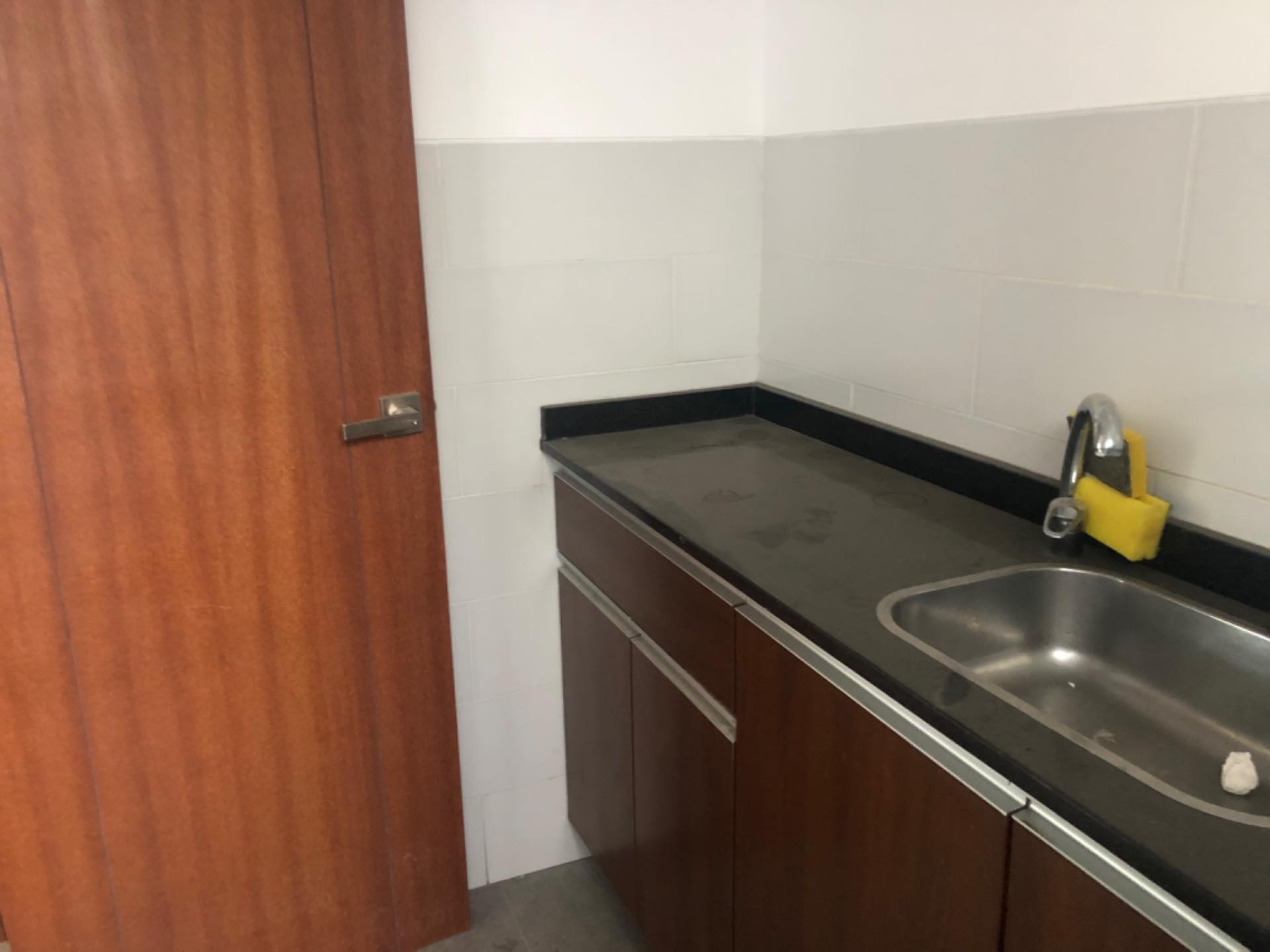 En Alquiler a $us 1,800 Foto 3