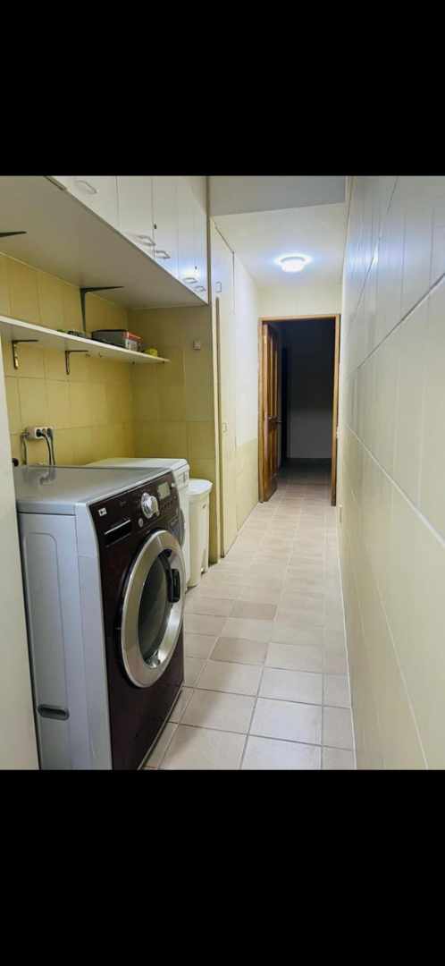 Departamento en AlquilerEdificio Multicentro, Av Arce, Sopocachi  3 dormitorios 3 baños 2 parqueos Foto 10