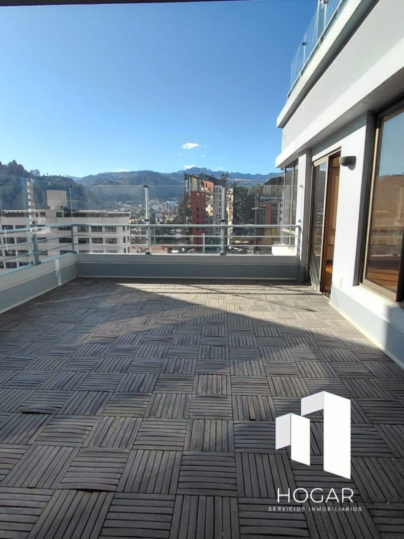 Departamento en VentaAv. Ballivián- Calacoto Foto 4