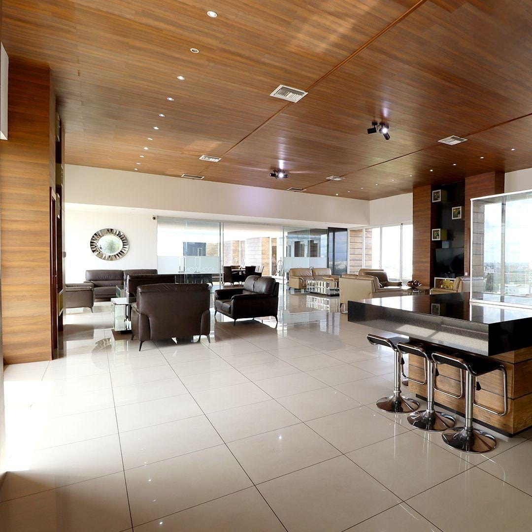 Departamento en VentaAvenida Beni, esquina Los Cusis Foto 22