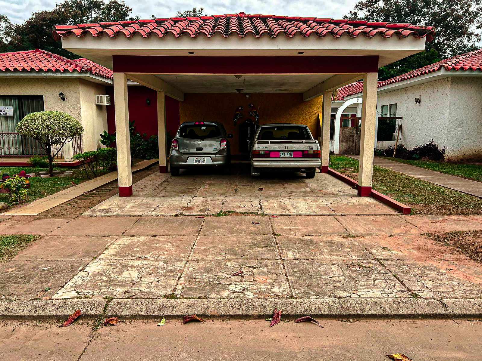 Casa en Villa 1ero de Mayo en Santa Cruz de la Sierra 3 dormitorios 3 baños 4 parqueos Foto 7
