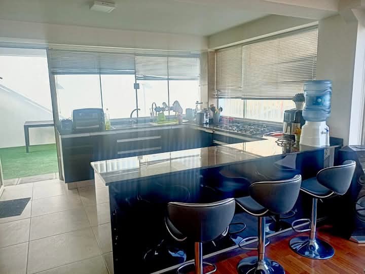 Casa en Auquisamaña en La Paz 4 dormitorios 4 baños 2 parqueos Foto 7