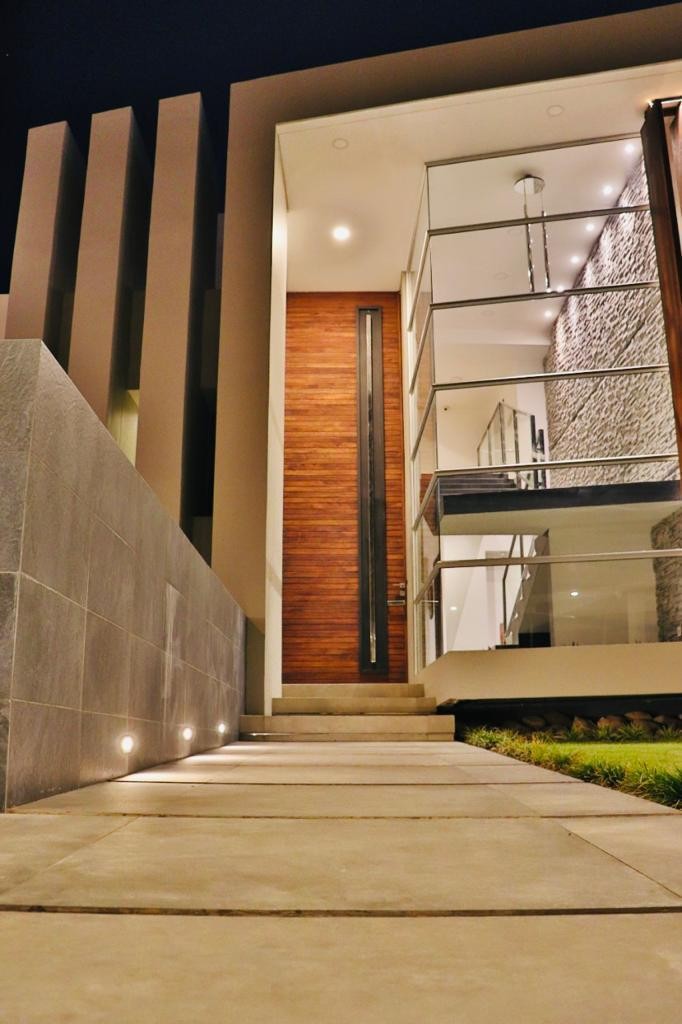 Casa en VentaAV. CRISTO REDENTOR ENTRE 2DO Y 3ER ANILLO Foto 7