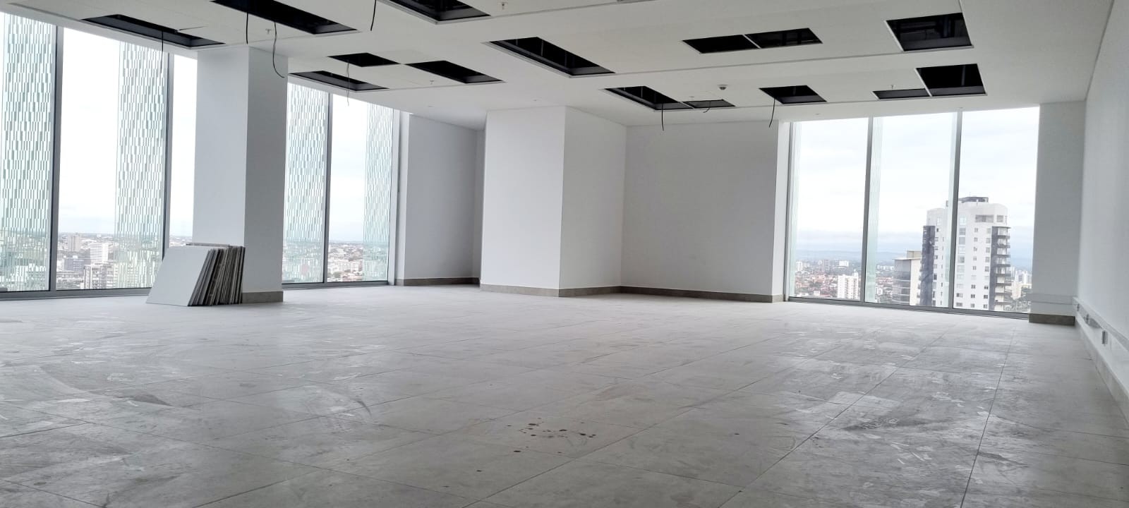 Oficina Edificio MZ 40, Equipetrol Foto 7