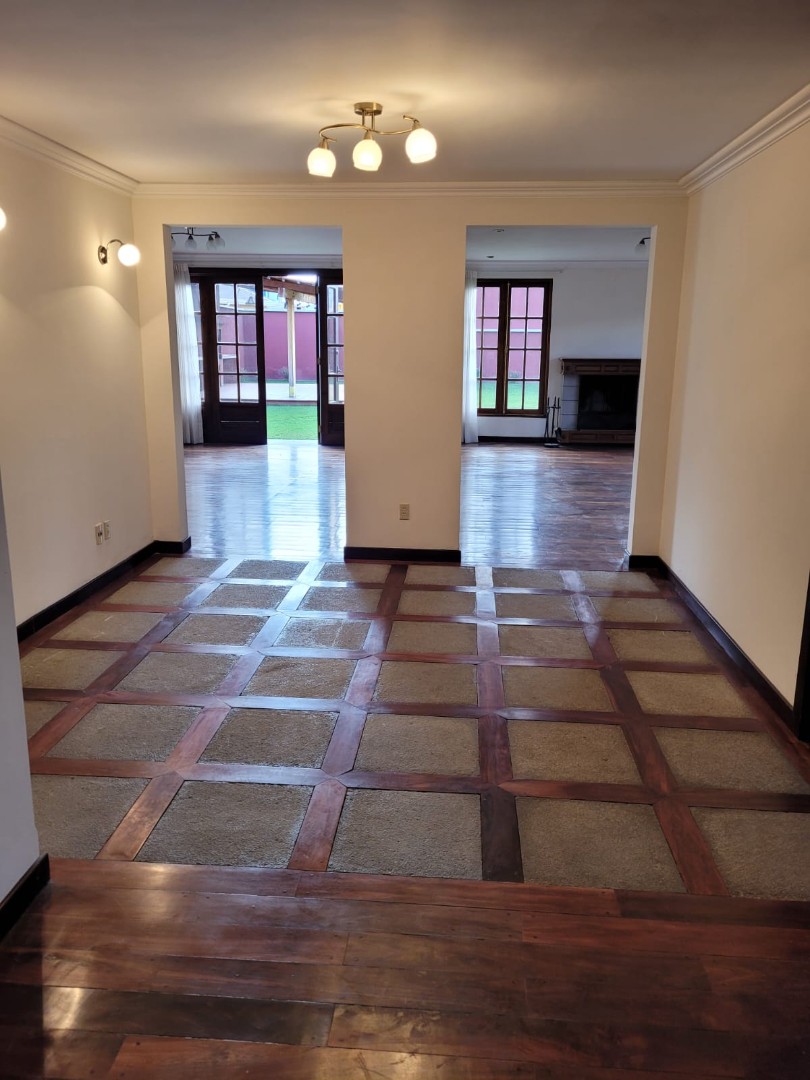Casa en AlquilerAUQUISAMAÑA - ZONA SUR DE LA PAZ 4 dormitorios 5 baños 3 parqueos Foto 11