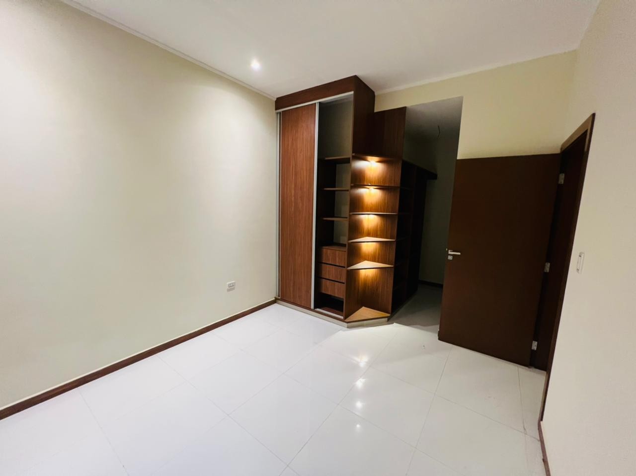 Casa Condominio Joinville 8vo. anillo av. Beni 
 Foto 6