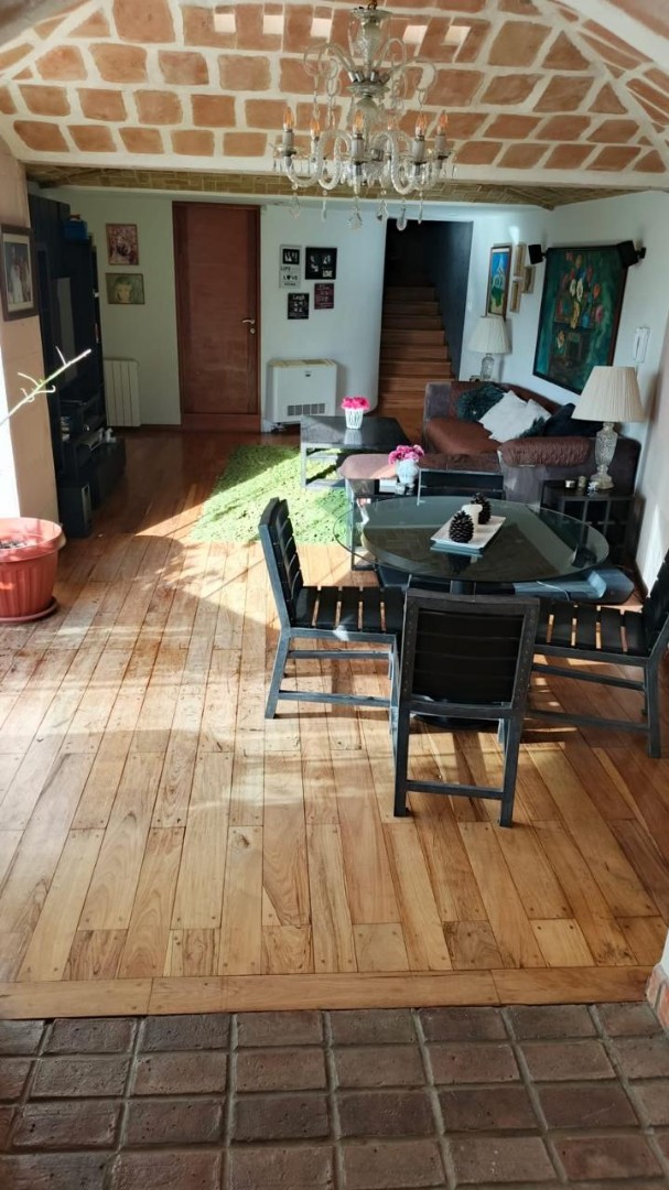 Casa OPORTUNIDAD EN LA PAZ
BONITA CASA EN VENTA EN LA FLORIDA CON ACENSOR Foto 9