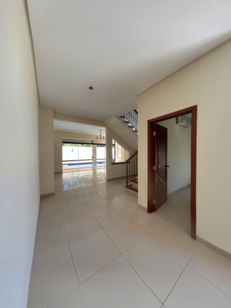 En Alquiler a $us 1,500 Foto 15