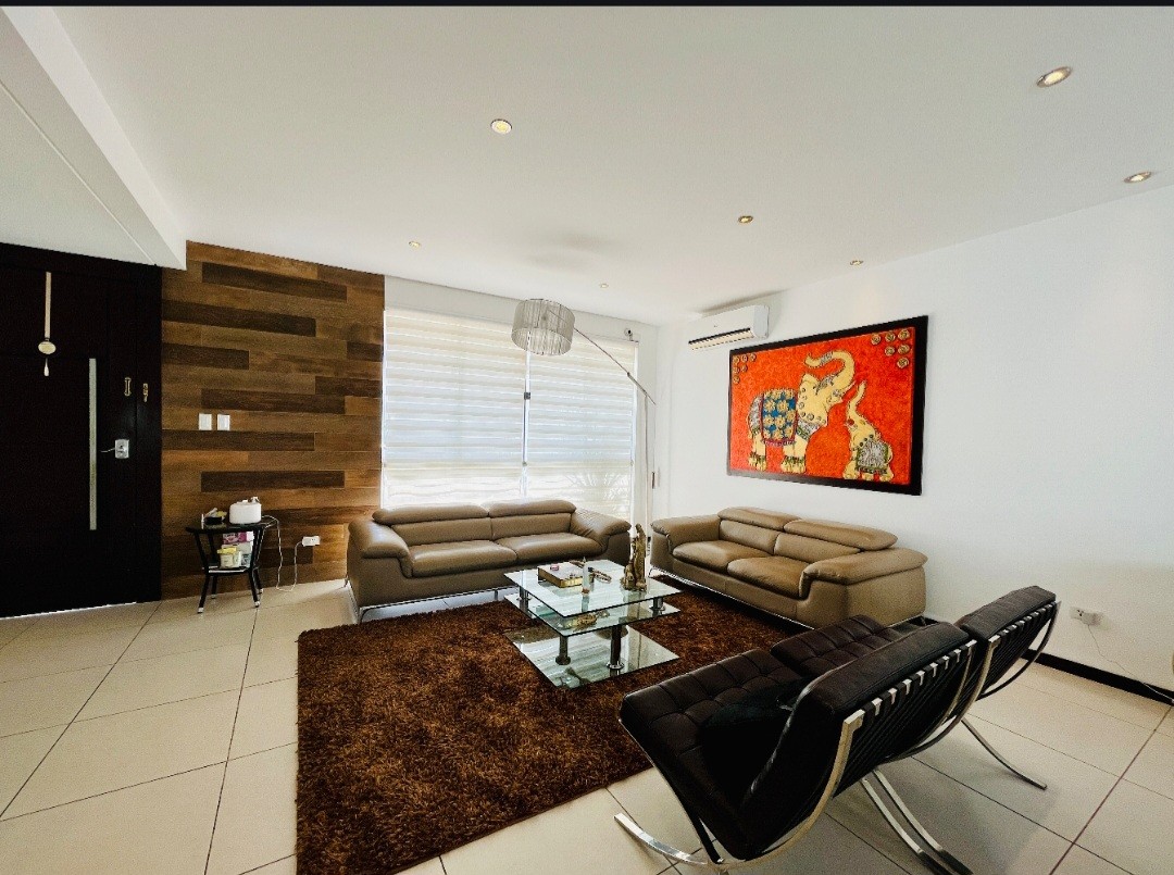 Casa en VentaCOND. VILLA FATIMA, AV. CANAL PEDRO VELEZ ENTRE 4TO Y 5TO ANILLO 4 dormitorios 3 baños 2 parqueos Foto 23