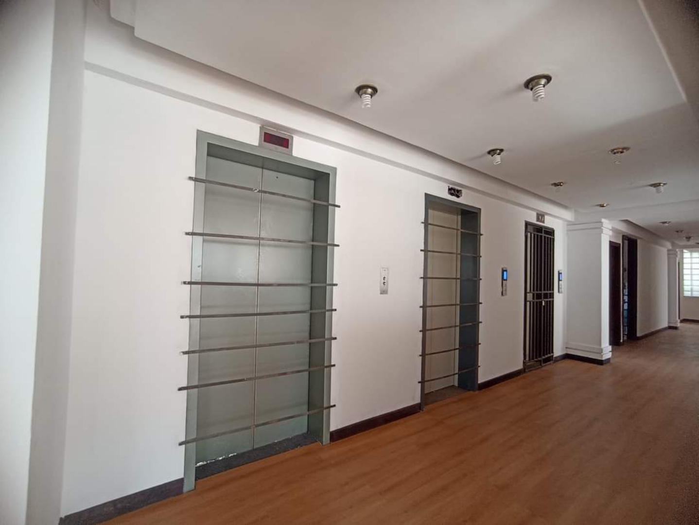 Oficina en VentaEl Prado  1 dormitorios 3 baños  Foto 8