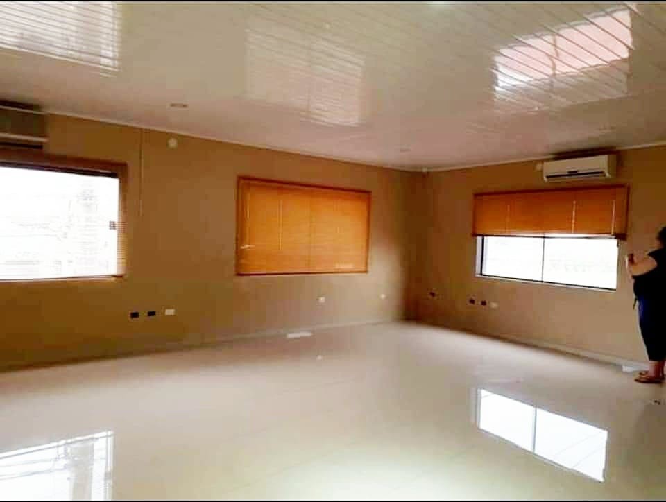 Casa en Entre 3er y 4to anillo Norte en Santa Cruz de la Sierra 4 dormitorios 3 baños  Foto 18