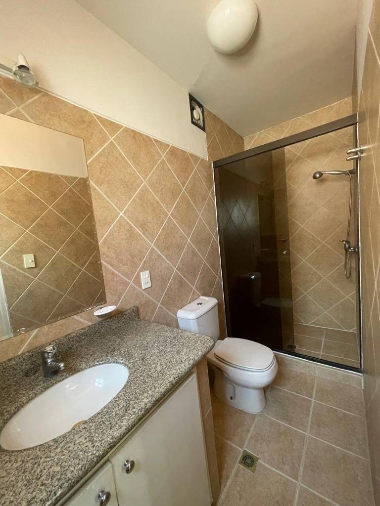 Casa en Achumani en La Paz 4 dormitorios 4 baños 2 parqueos Foto 9