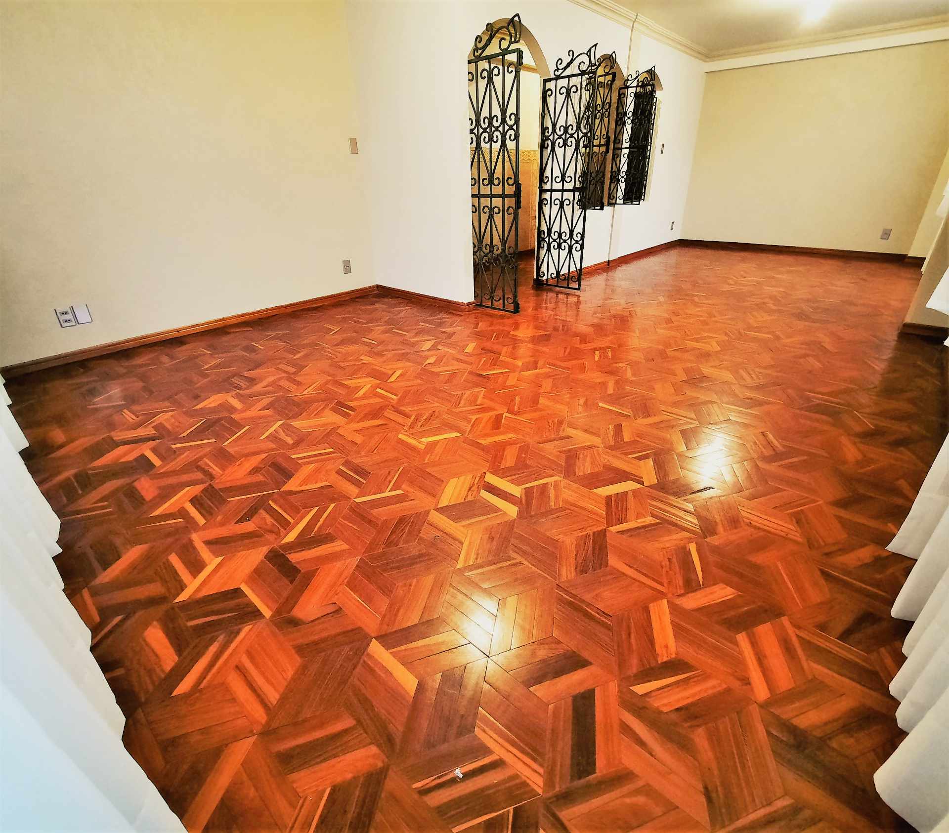 Departamento A 1 cuadra Plaza Humboldt Calacoto Foto 16