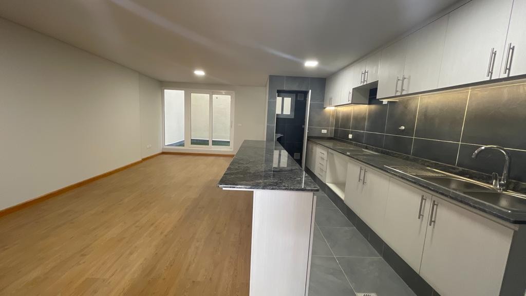 En Venta a $us 112,000 Foto 3