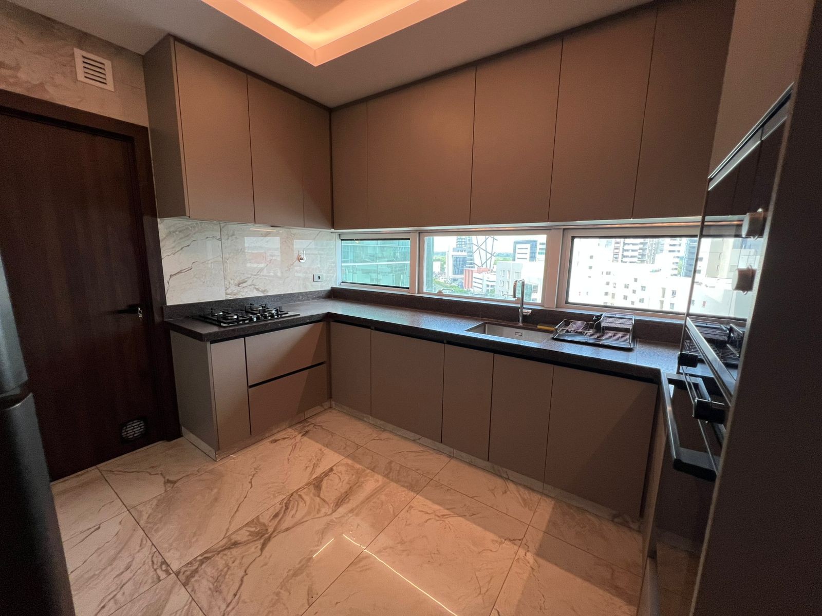 Departamento en Equipetrol en Santa Cruz de la Sierra 1 dormitorios 2 baños  Foto 7