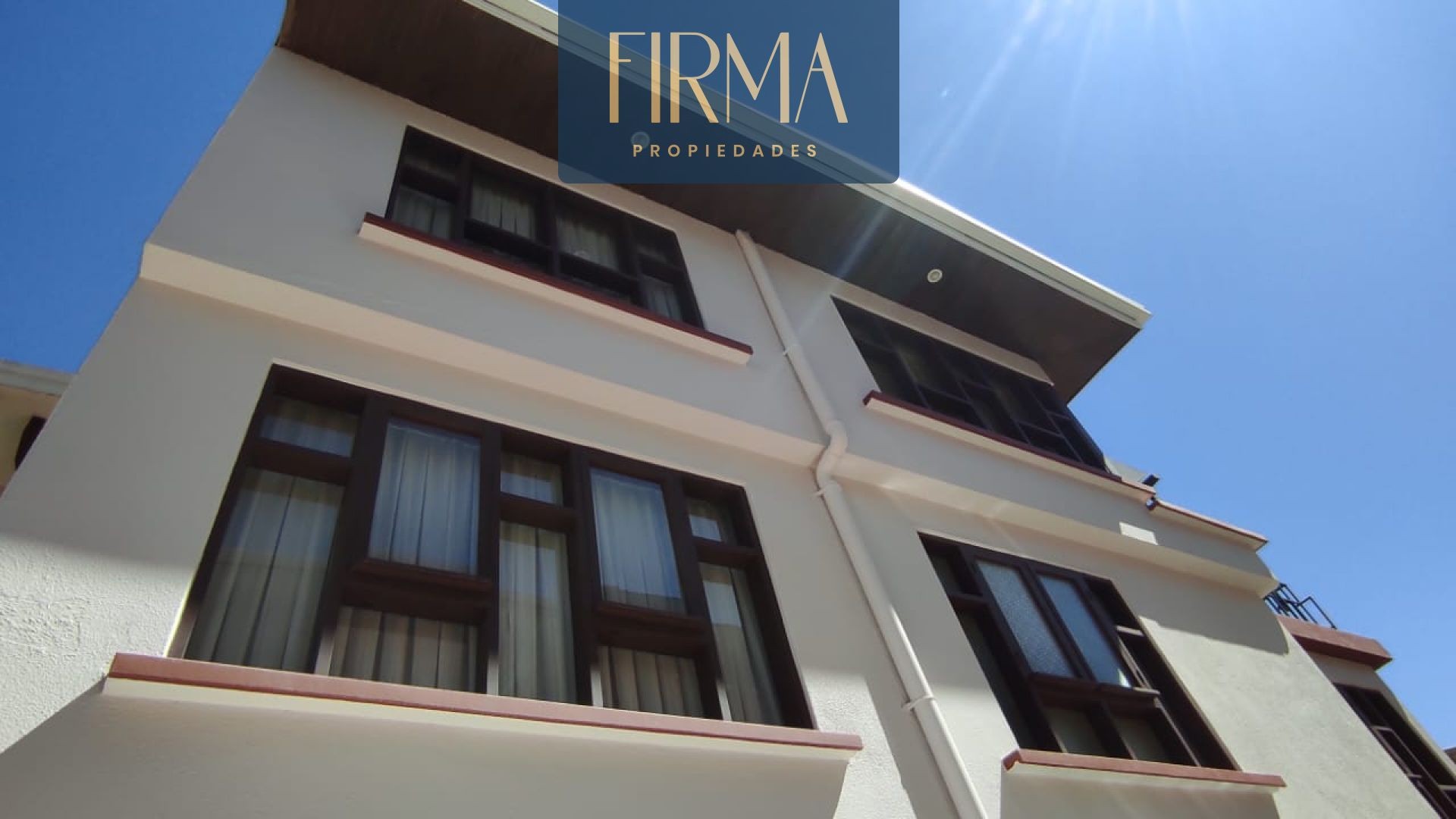 Casa en Achumani en La Paz 4 dormitorios 4 baños 2 parqueos Foto 29