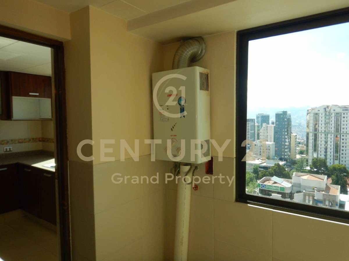 Departamento Av. Sanchez Lima Nº 2326, Edif. Valentina Piso 13 Depto 13A Foto 24