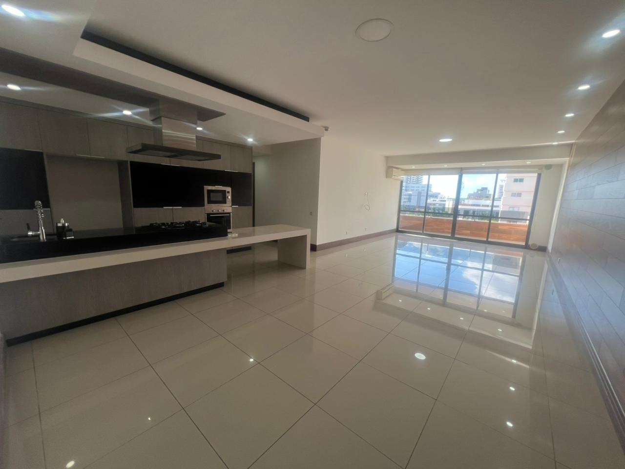 Departamento en AlquilerBARRIO EQUIPETROL CALLE 6 OESTE Foto 1