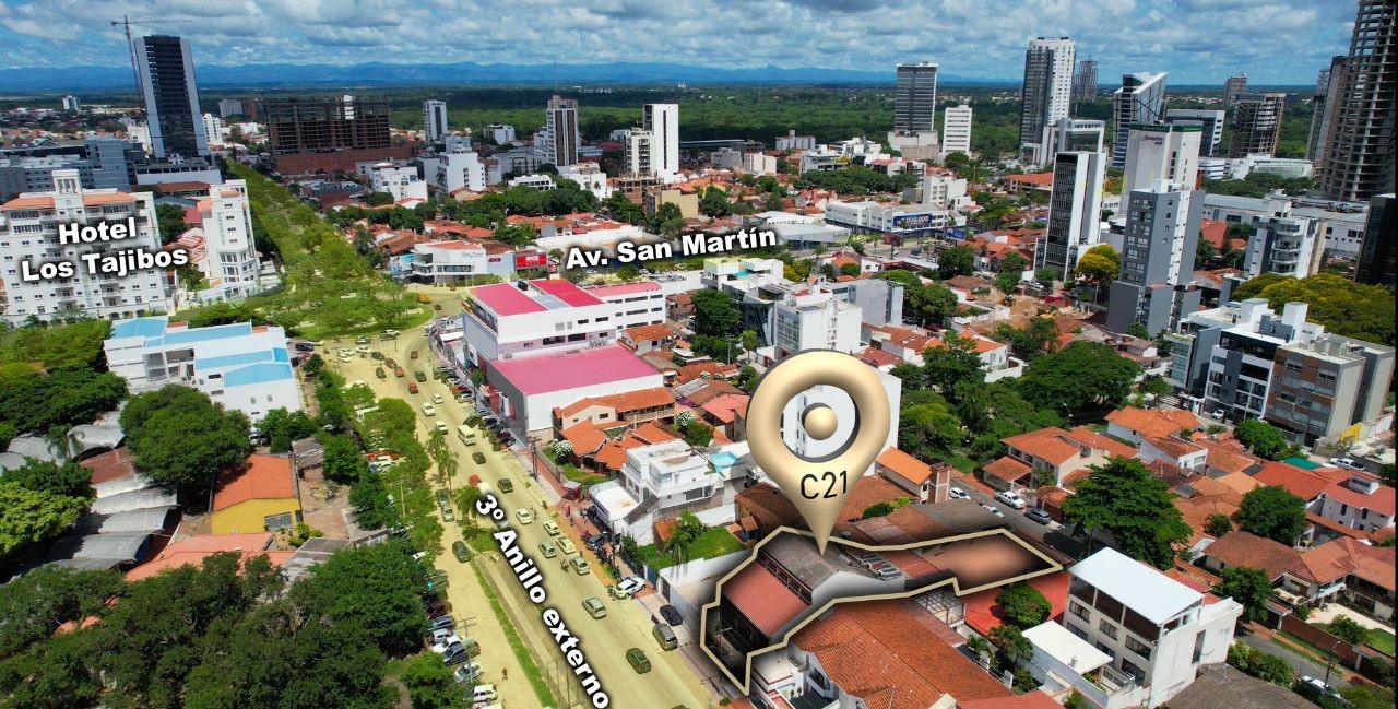 Oficina en AlquilerEquipetrol sobre 3er. anillo externo  5 dormitorios 5 baños 6 parqueos Foto 24