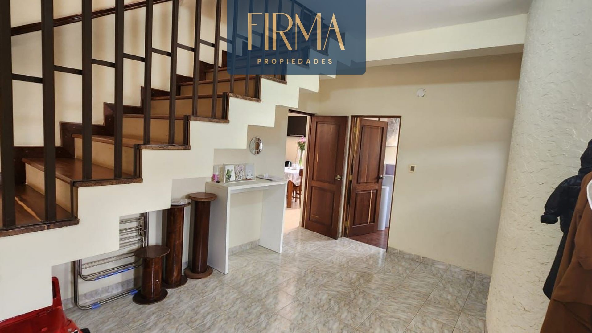 Casa en AnticréticoCASA EN ANTICRETICO REGISTRABLE, ACHUMANI 3 dormitorios 4 baños 3 parqueos Foto 6