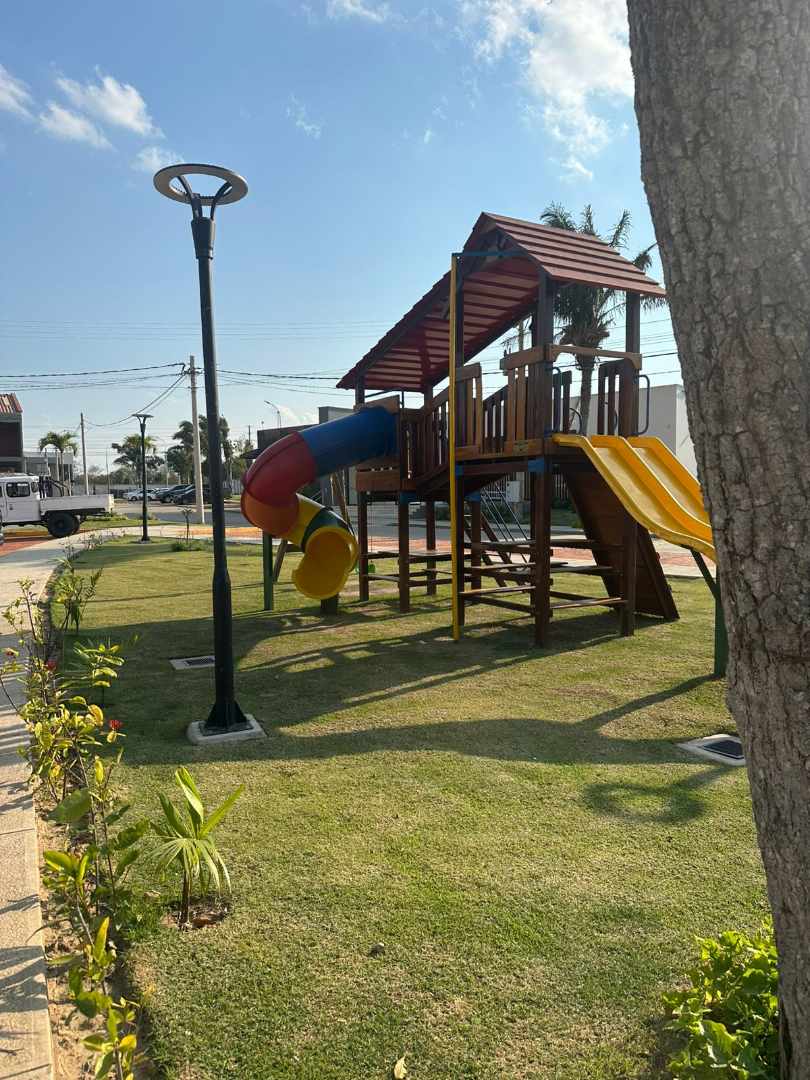 Casa en Urubó en Santa Cruz de la Sierra 3 dormitorios 3 baños 2 parqueos Foto 7