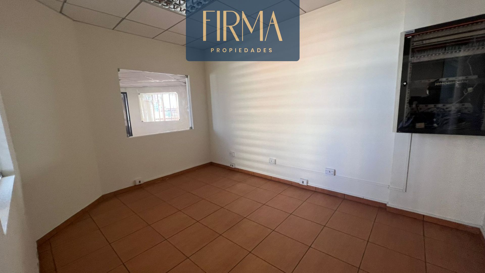 Oficina en AlquilerALQUILA ESTA OFICINA EN AV. 6 DE AGOSTO 6 dormitorios 2 baños 1 parqueos Foto 15