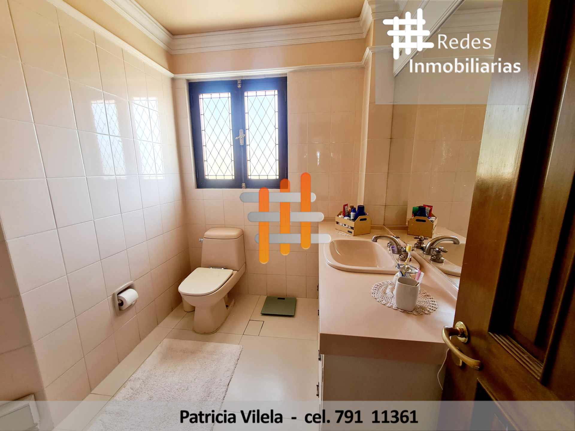 Casa en Achumani en La Paz 4 dormitorios 5 baños 4 parqueos Foto 27