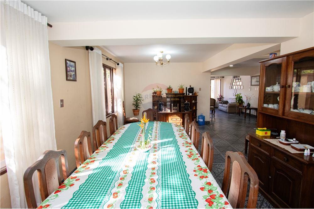 Casa en VentaCASA EN VENTA ZONA LAS CUADRAS 7 dormitorios 3 baños 2 parqueos Foto 11