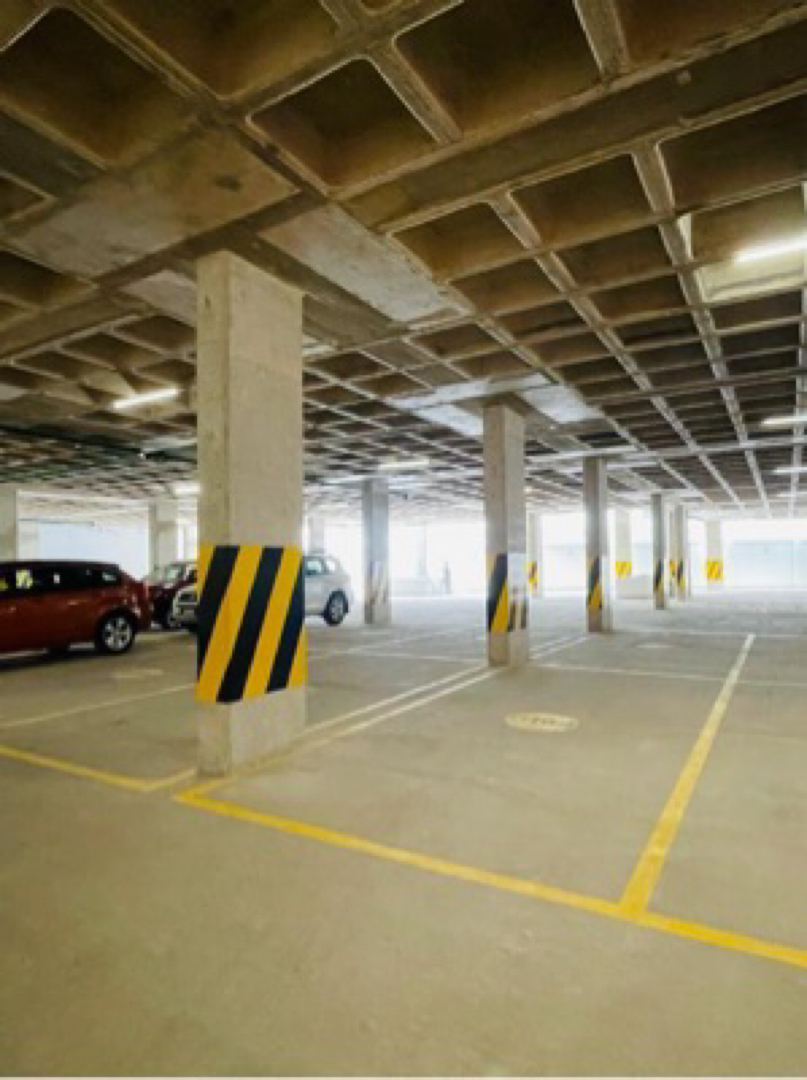 Departamento en VentaAv.  Los Cusis  1 dormitorios 1 baños 1 parqueos Foto 8