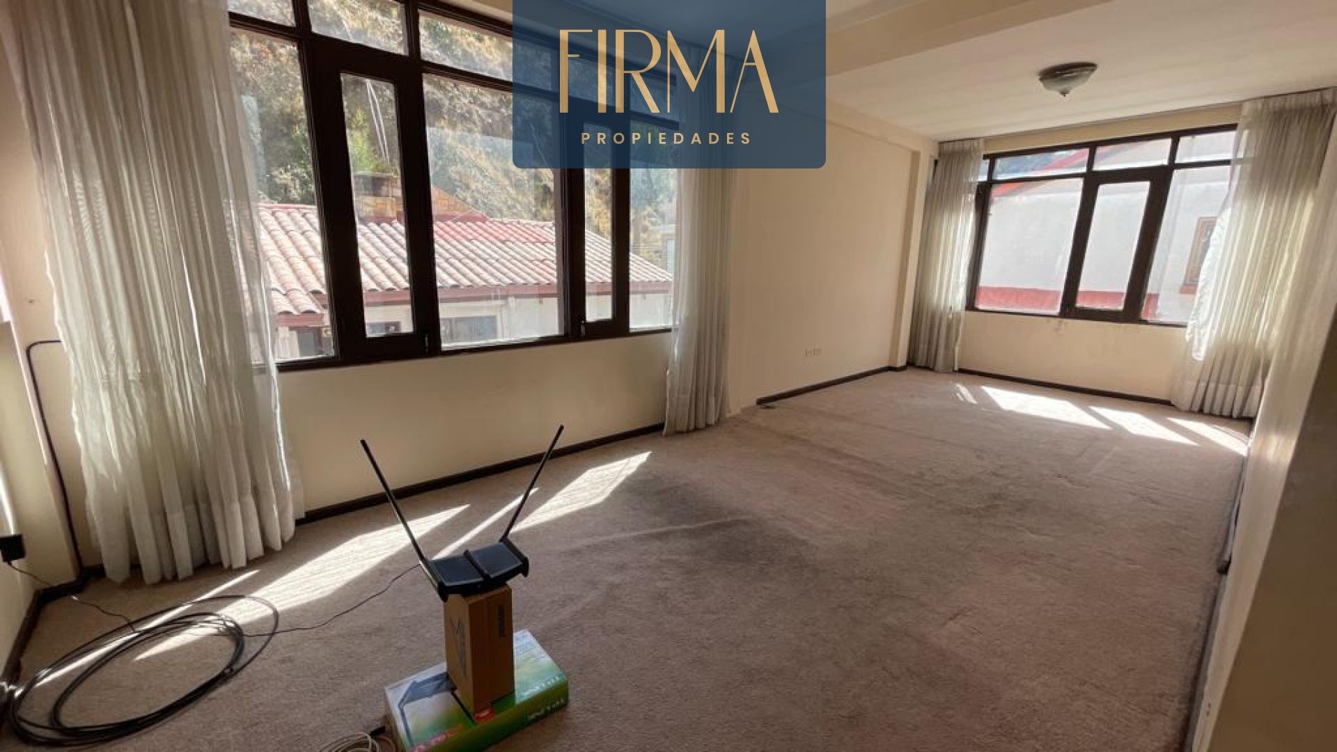 Casa en Koani en La Paz 3 dormitorios 4 baños 2 parqueos Foto 4