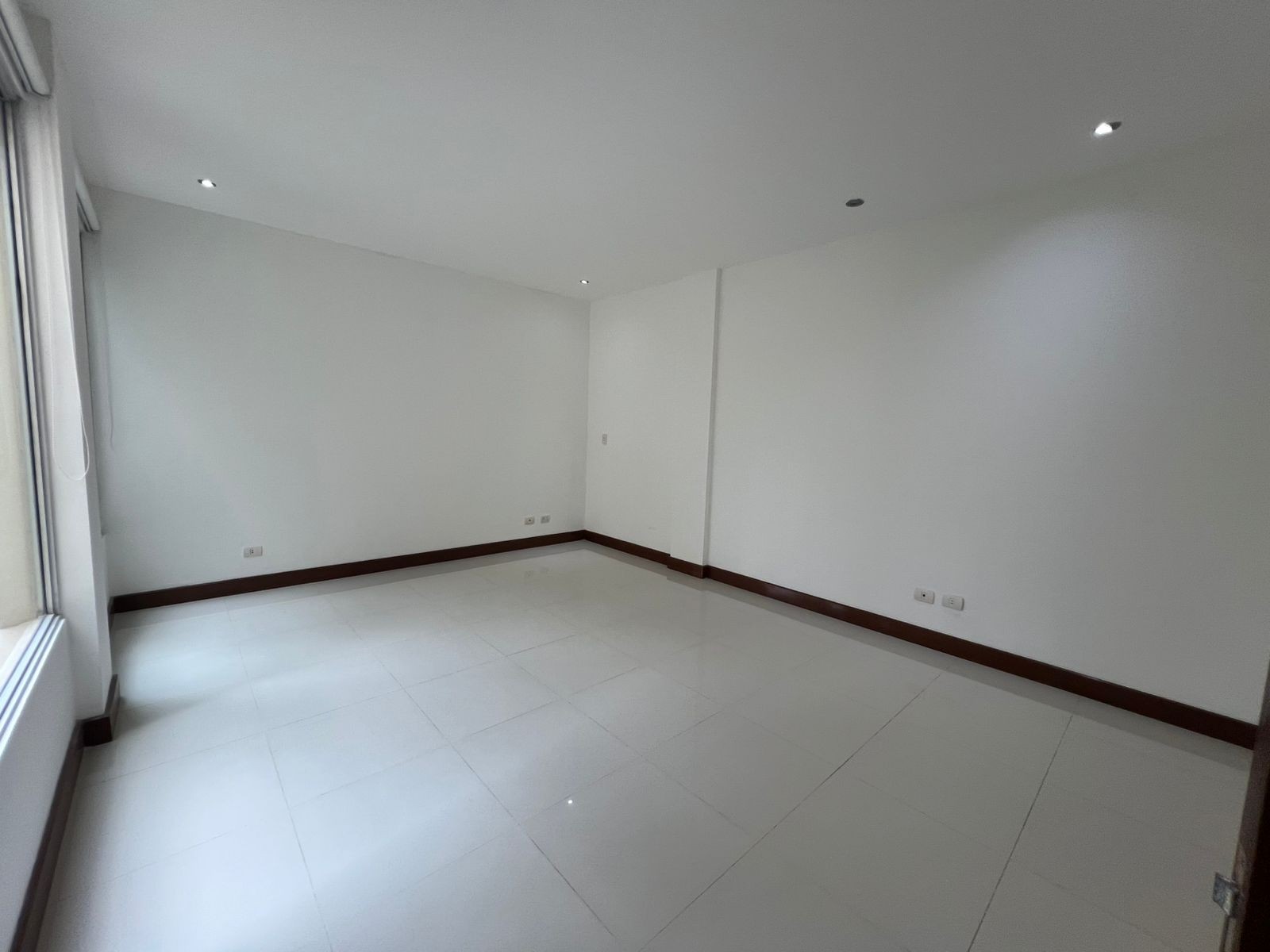 Departamento 4TO Y 5TO ANILLO AV ROCA Y CORONADO Foto 9