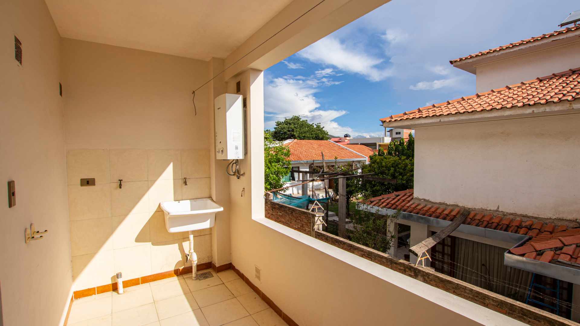 Departamento en VentaCalle los Laureles 3 dormitorios 2 baños 1 parqueos Foto 17