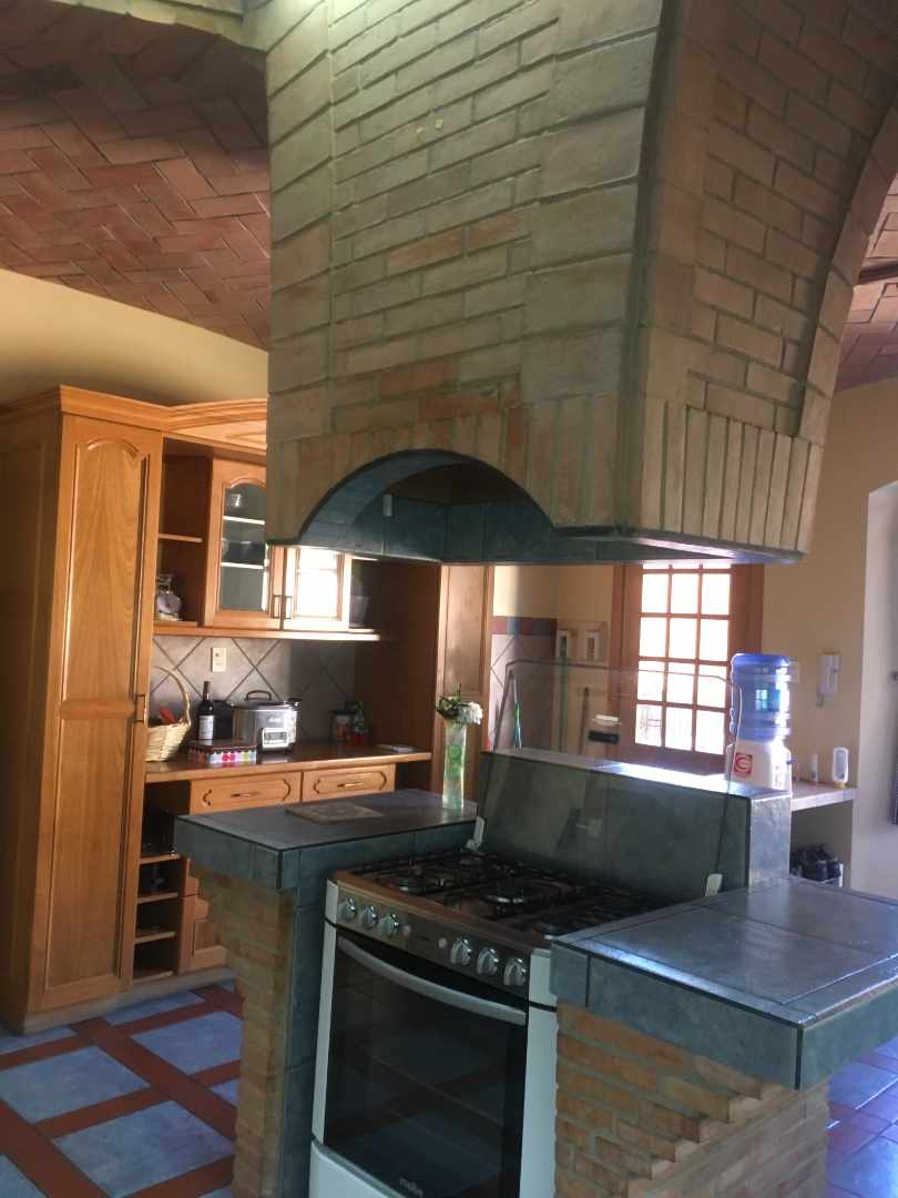 Casa en AlquilerCalle 10 Calacoto 4 dormitorios 4 baños 2 parqueos Foto 15