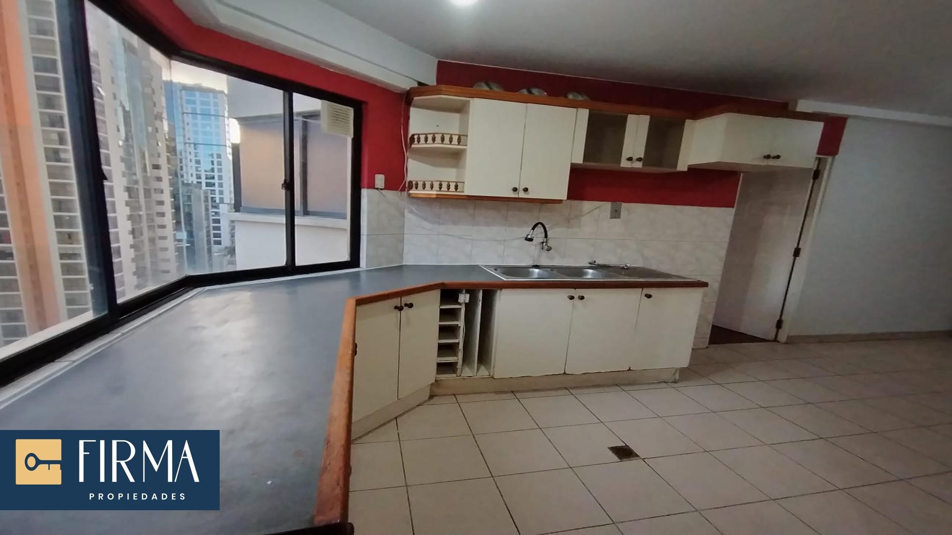 Departamento en San Jorge en La Paz 4 dormitorios 4 baños 1 parqueos Foto 3